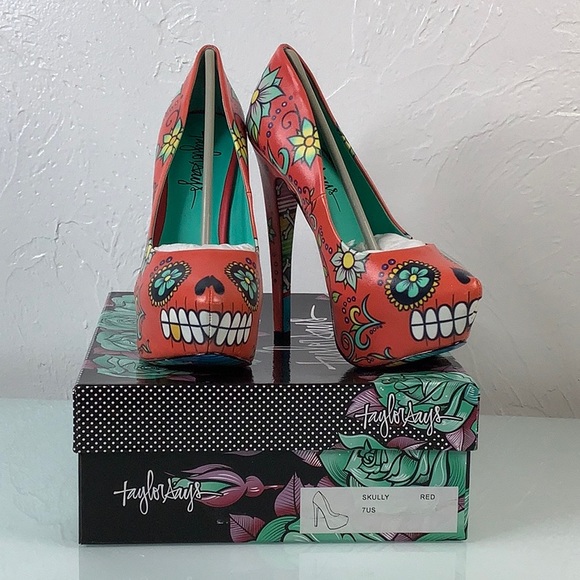 Taylor says Skully Stiletto Platform Heels size 7 NWT - Picture 8 of 16